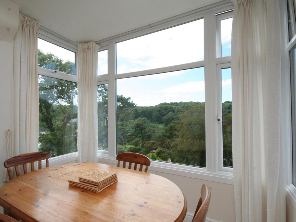 1 Hazeldene *